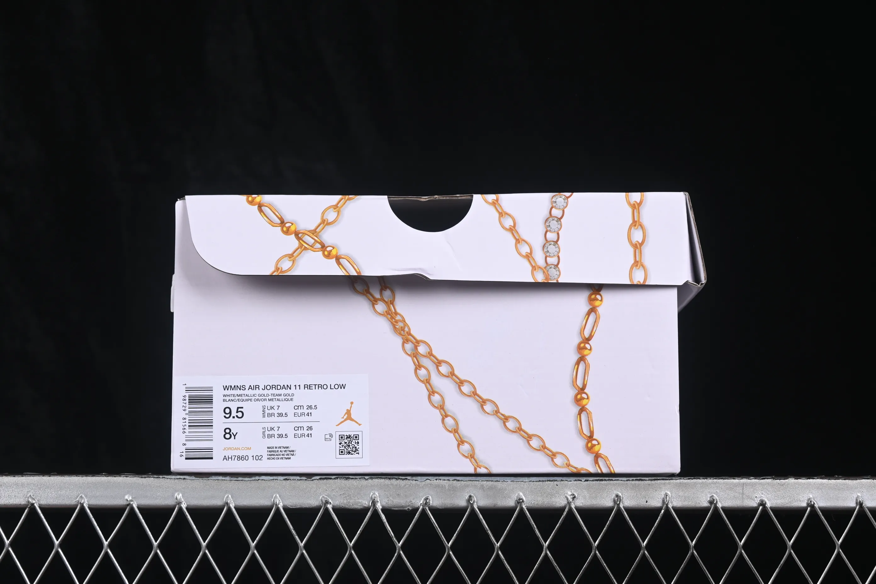 All categories Air Jordan Jordan series basketball shoes Air Jordan 11 Air Jordan 11 Low "Metallic Gold" AJ11 Joe 11 Platinum AH7860-102